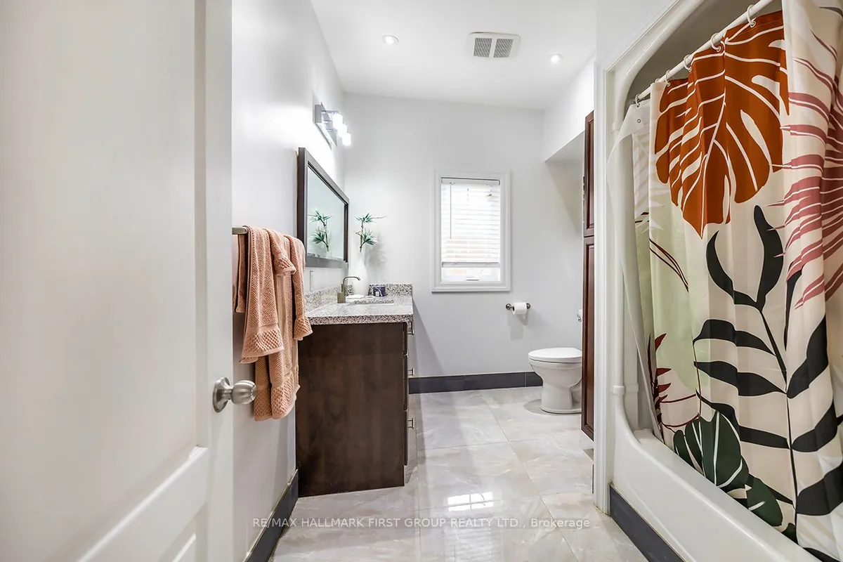 55 Ontoro Boulevard, ON L1Z 1X6