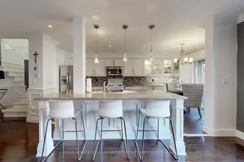 124 Thicket Crescent, ON L1V 6S6