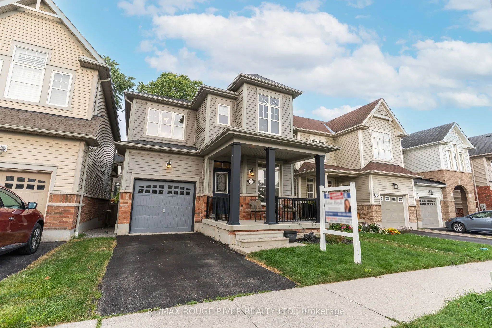 47 James Govan Drive, ON L1N 0J9