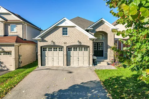 141 Dadson Drive, ON L1C 5M7