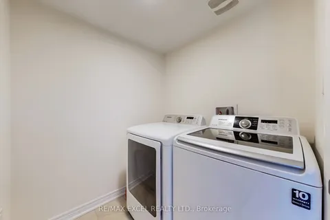 2839 WHITES Road, ON L1X 0P4