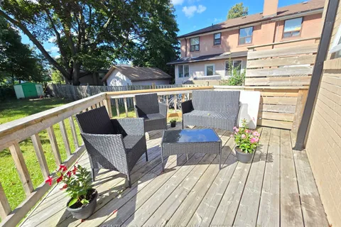 42 Pixley Crescent, ON M1E 3G6