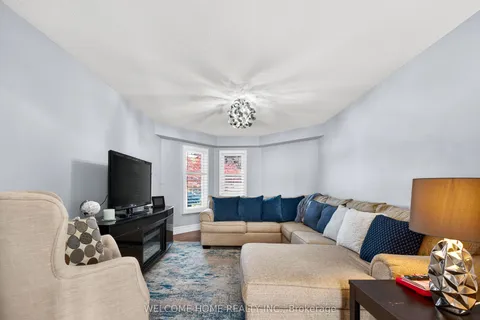 1037 Sandcliff Drive, ON L1K 2E5