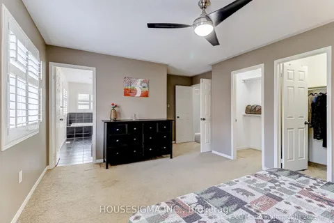 17 Mchugh Road, ON L1Z 0M8