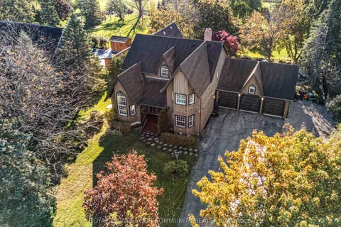 1645 Acorn Lane, ON L1Y 1A7