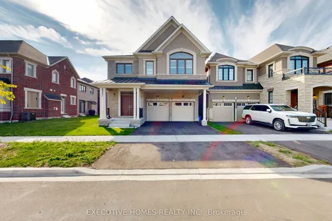 2885 Foxden Square, ON L1X 0N9