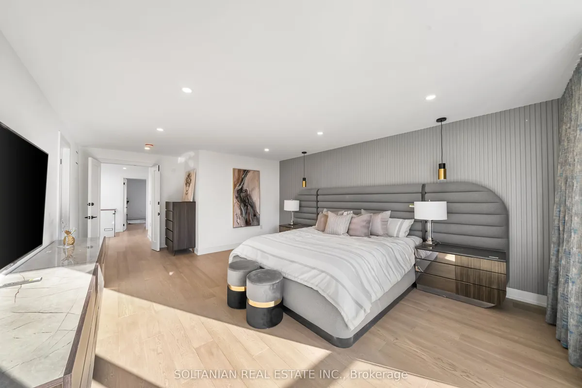 62 Inwood Avenue, ON M4J 3Y5