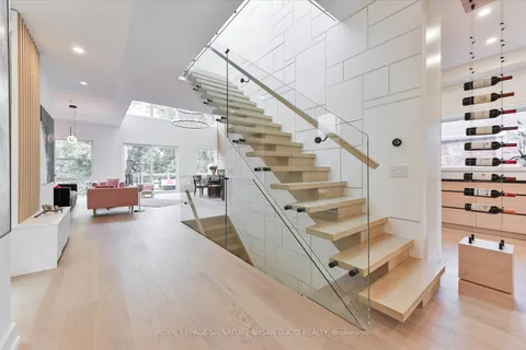 36 Glenshaw Crescent, ON M4B 2C9