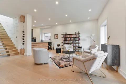 36 Glenshaw Crescent, ON M4B 2C9