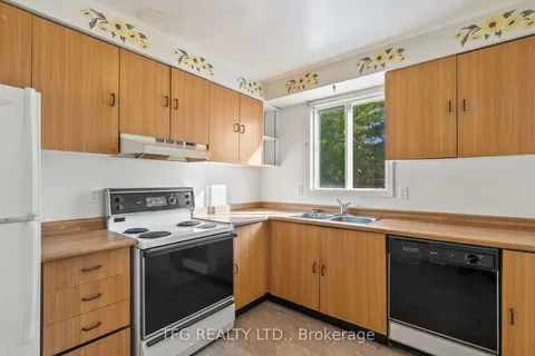 388 Pompano Court, ON L1K 1M9