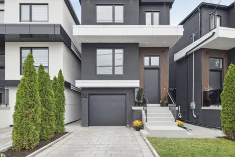 32 Westlake Crescent, ON M4C 2X2