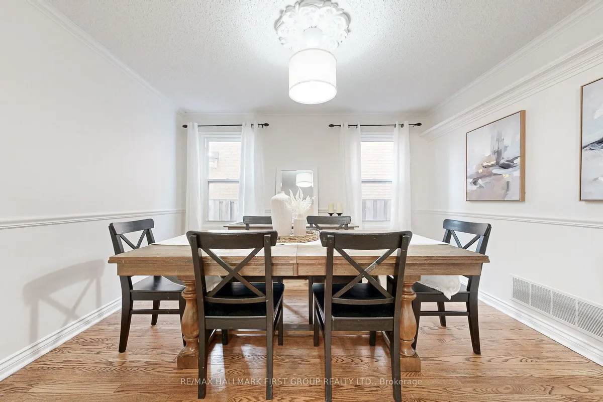 1522 Amberlea Road, ON L1V 4T7