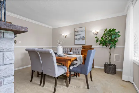 848 Swiss Heights, ON L1K 2A9