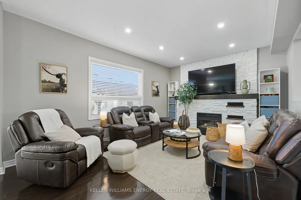 7 Mccorkell Street, ON L1C 0C1