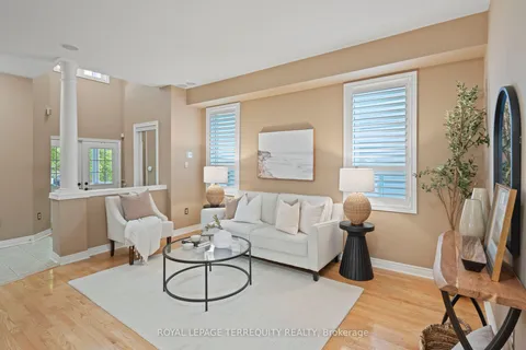 12 Kenilworth Crescent, ON L1M 2M7