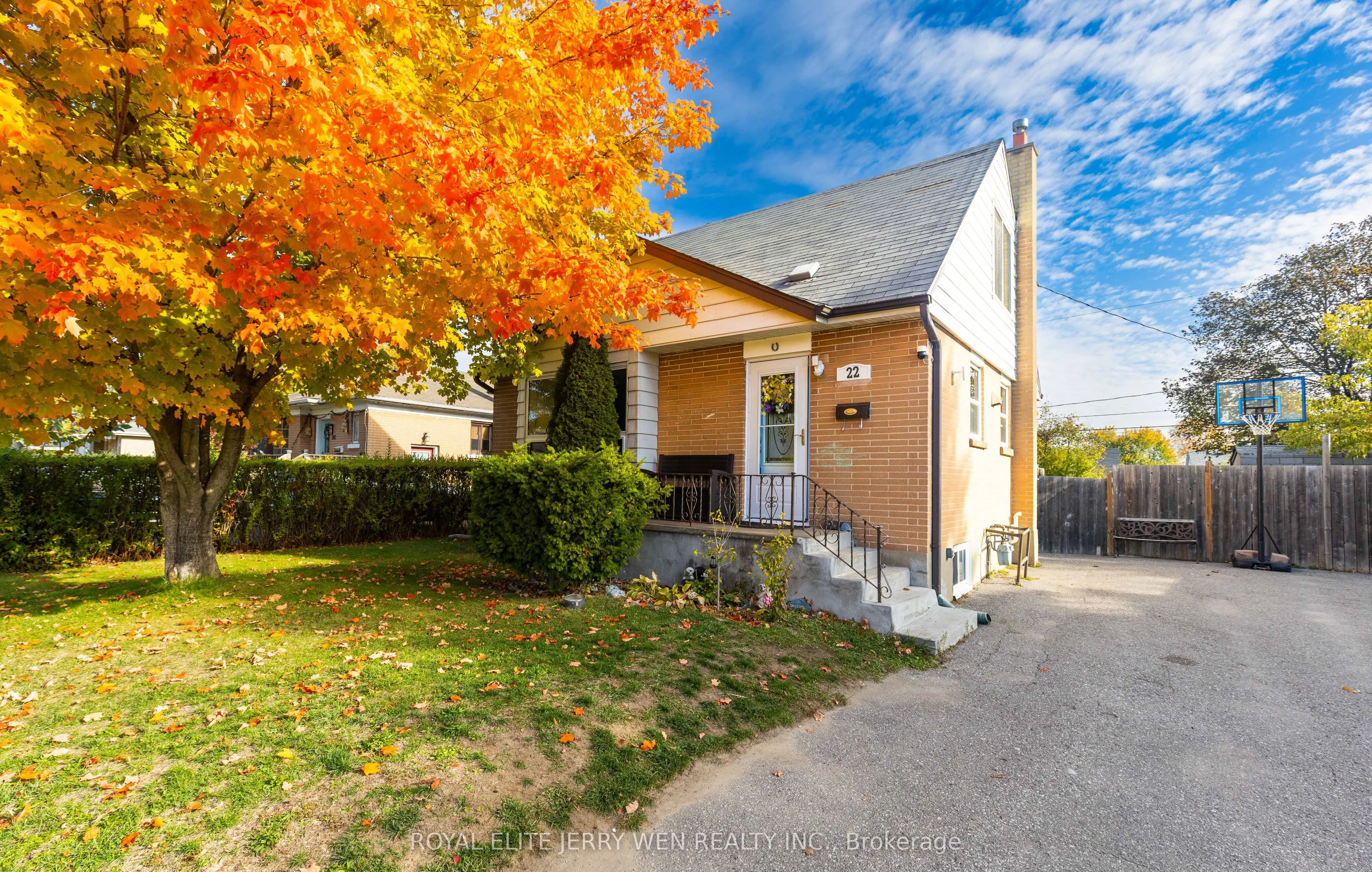 22 Forest Road, ON L1S 2N3