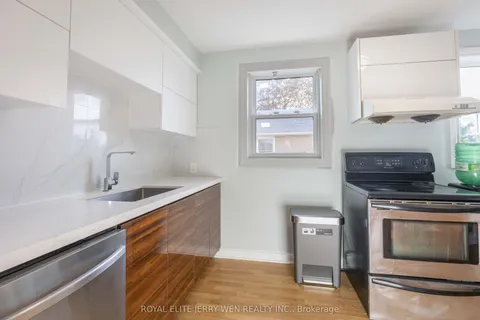 22 Forest Road, ON L1S 2N3