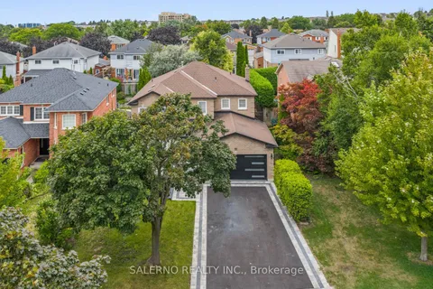 21 Bentonwood Crescent, ON L1R 1L5