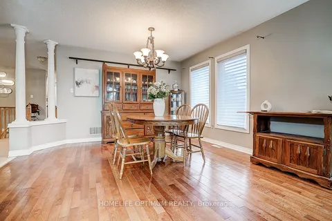 8 Lone Court, ON L1T 4J9