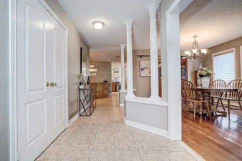 8 Lone Court, ON L1T 4J9