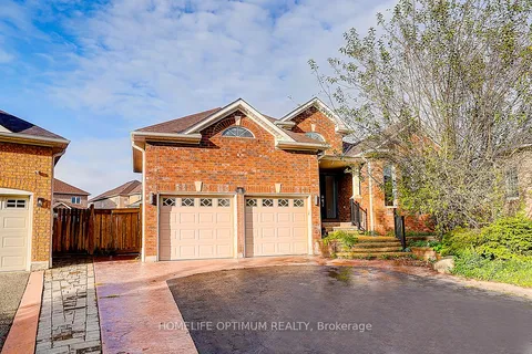 8 Lone Court, ON L1T 4J9