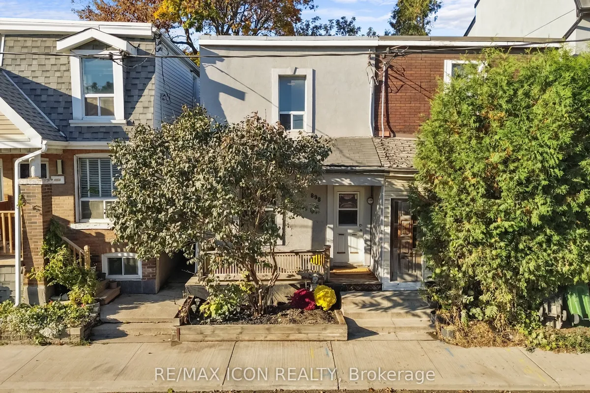 898 Eastern Avenue, ON M4L 1A4