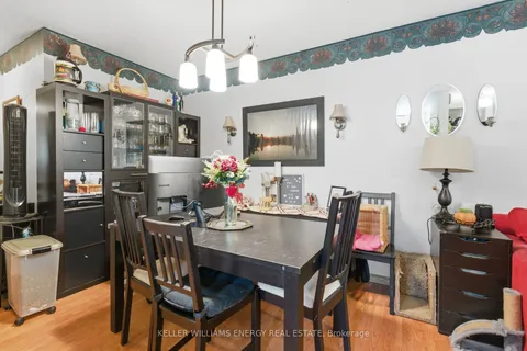 10 Lockhart Gate, ON L1C 4L1