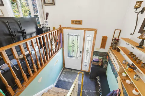 10 Lockhart Gate, ON L1C 4L1