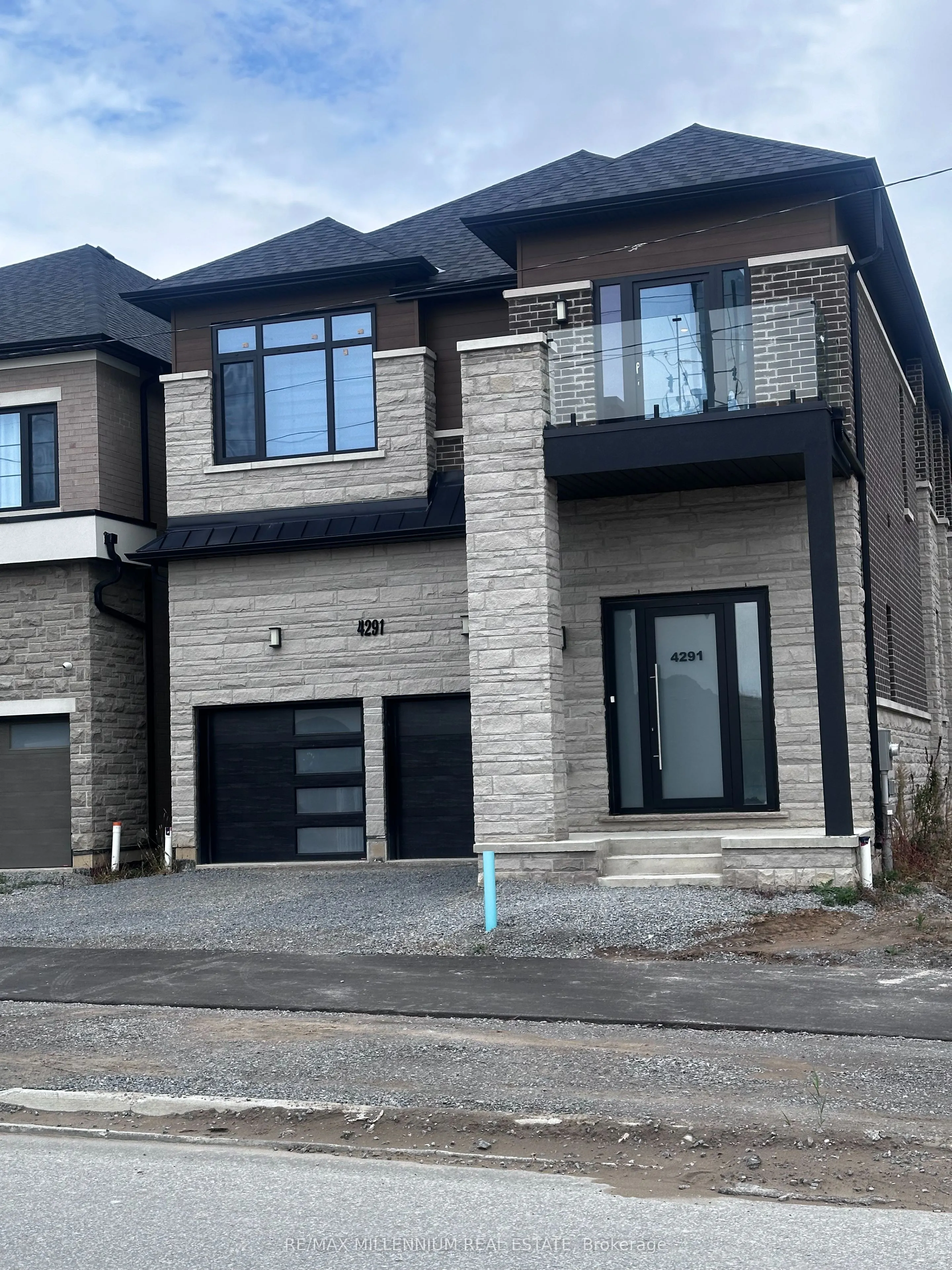 4291 Country Lane, ON L1P 1Y6