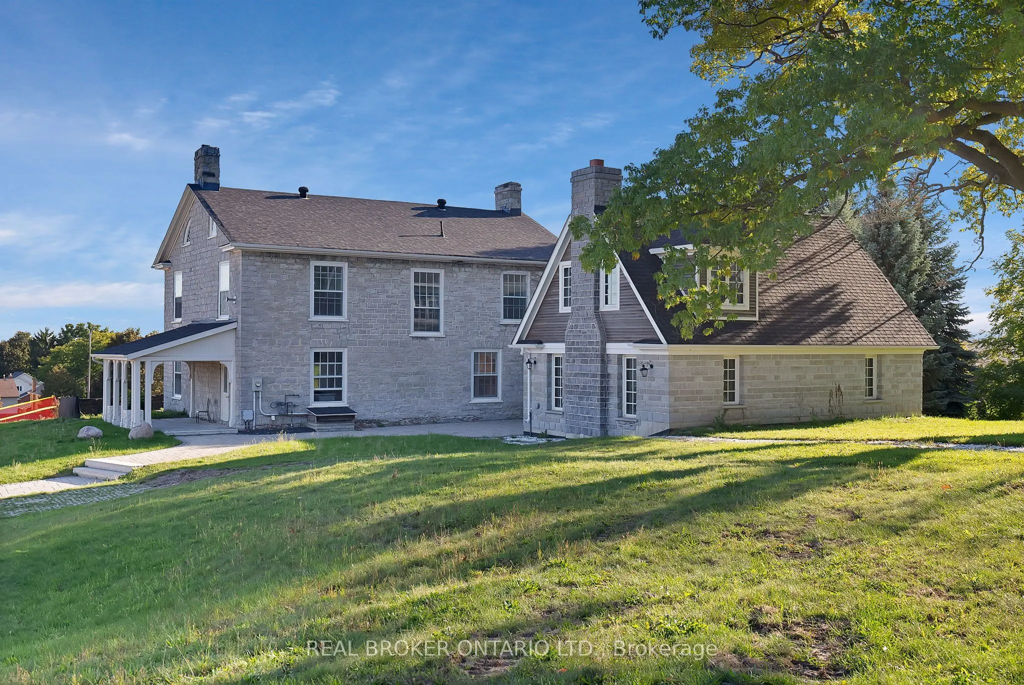 780 Garden Street, ON L1N 8P2