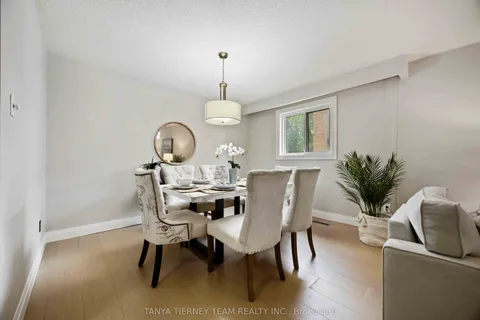 54 Chester Crescent, ON L9L 1K7