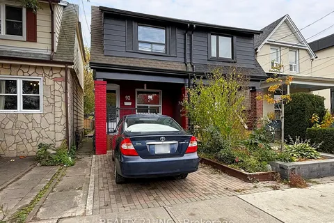 92 King Edward Ave Avenue, ON M4C 5J6