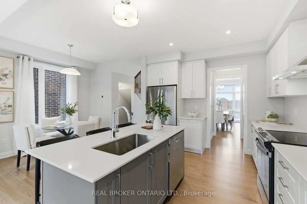 2825 Albatross Way, ON L1X 0P6