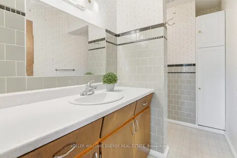 1864 Manning Road, ON L1N 3M3