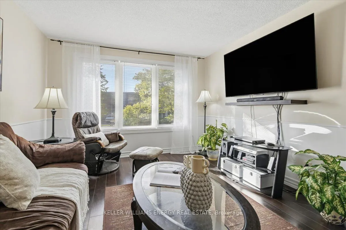 856 Roundelay Drive, ON L1J 7T9