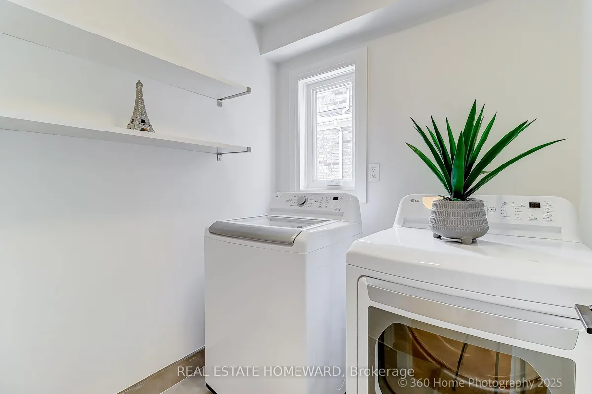 76 Whistle Post Street, ON M4E 3W8