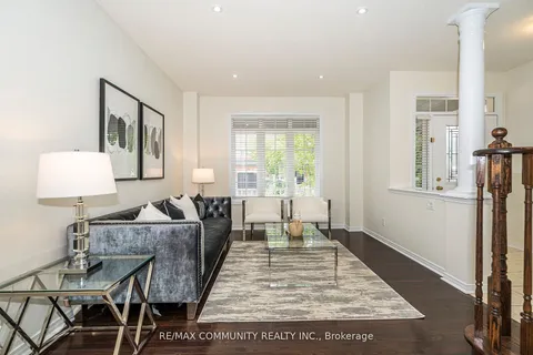 7 Cragg Crescent, ON L1T 0E4