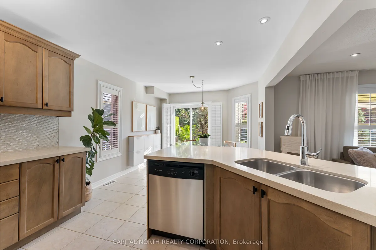 127 Baycliffe Drive, ON L1P 1V5