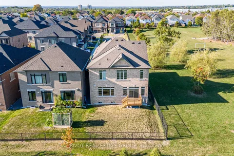 32 Waterfront Crescent, ON L1N 0M9