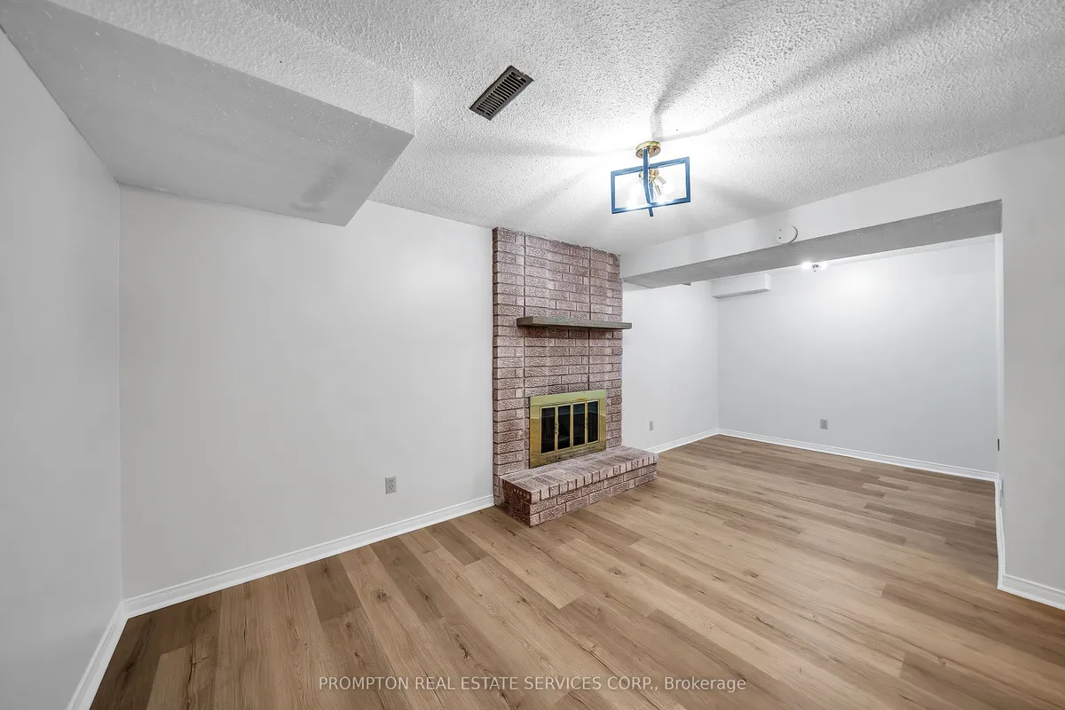 39 Frost Drive, ON L1P 1C8