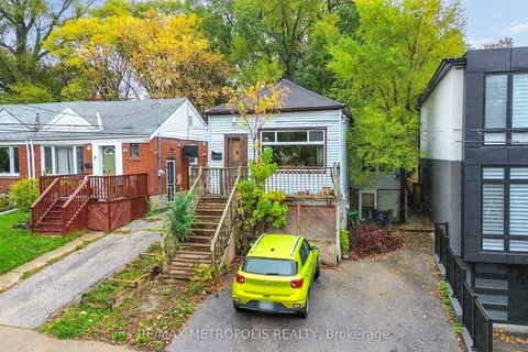 143 Kalmar Avenue, ON M1N 3G6