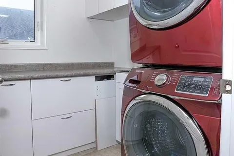 186 cosgrove Drive, ON L1L 0K5