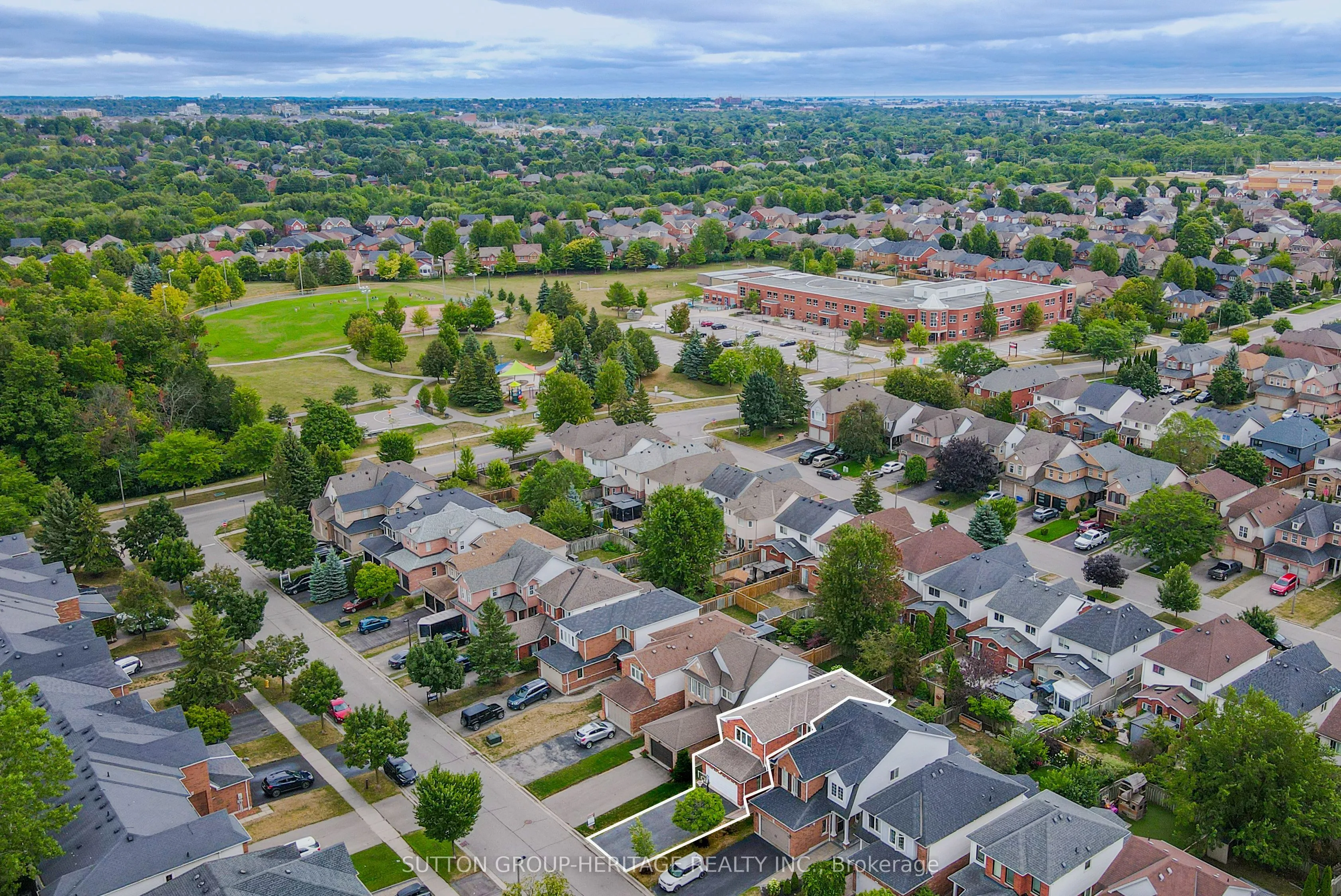 23 Blacksmith Lane, ON L1P 1N1