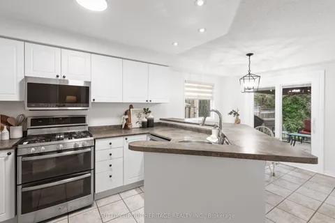 23 Blacksmith Lane, ON L1P 1N1