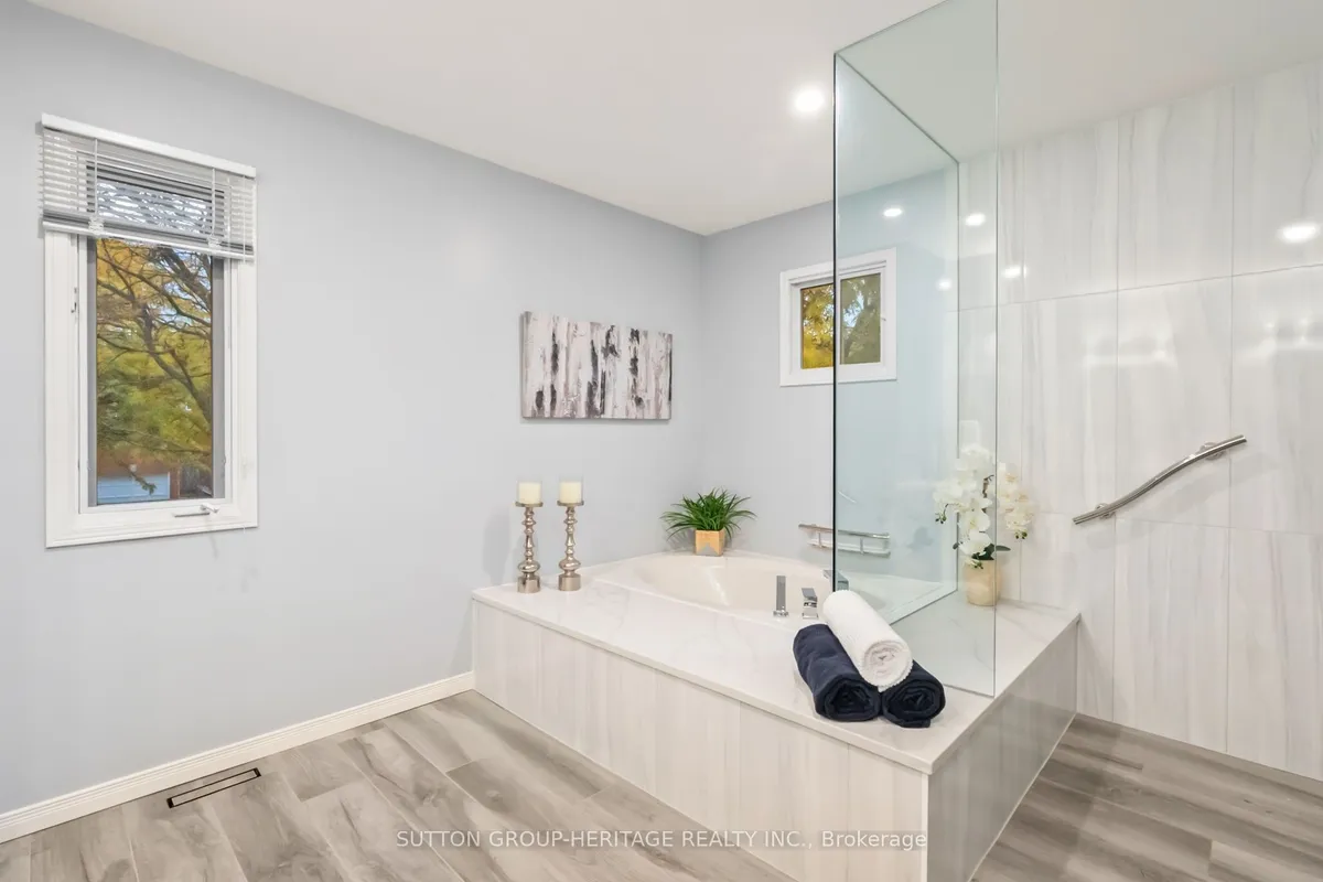 16 Mantell Crescent, ON L1T 3N6