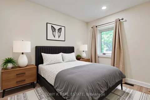 20 Granard Boulevard, ON M1M 2E1