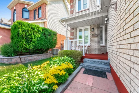 45 Bradshaw Street, ON L1C 2H4