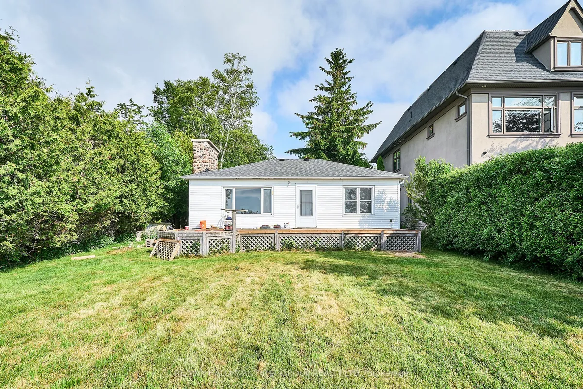 16 Ontoro Boulevard, ON L1Z 1X6