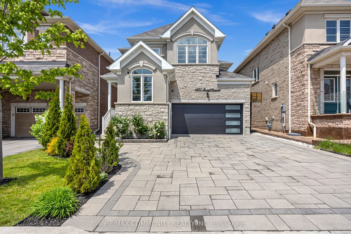 1055 Foxtail Crescent, ON L1X 0E7