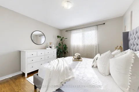 848 Liverpool Road, ON L1W 1S4